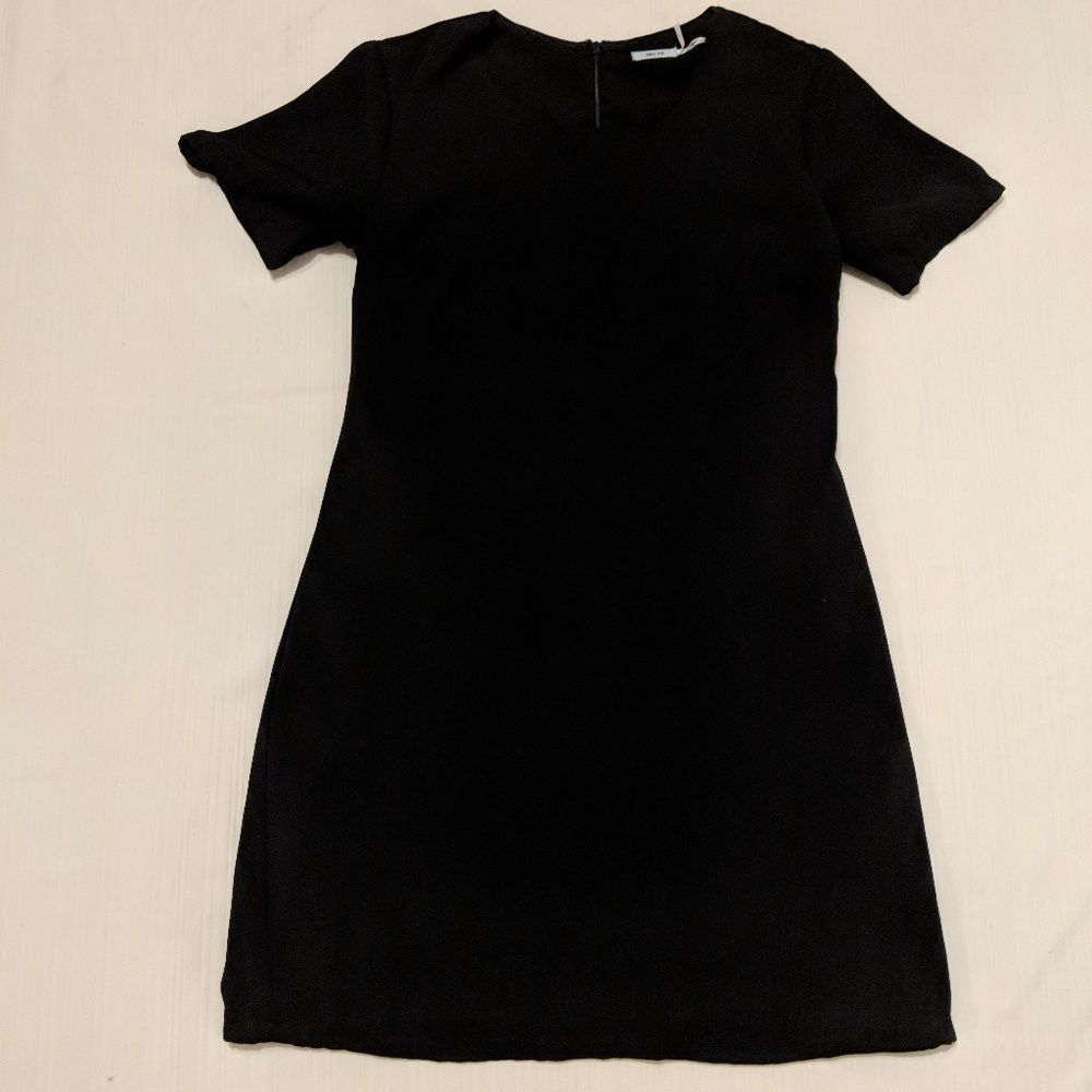 Urban outfitters plain black short sleeve dress